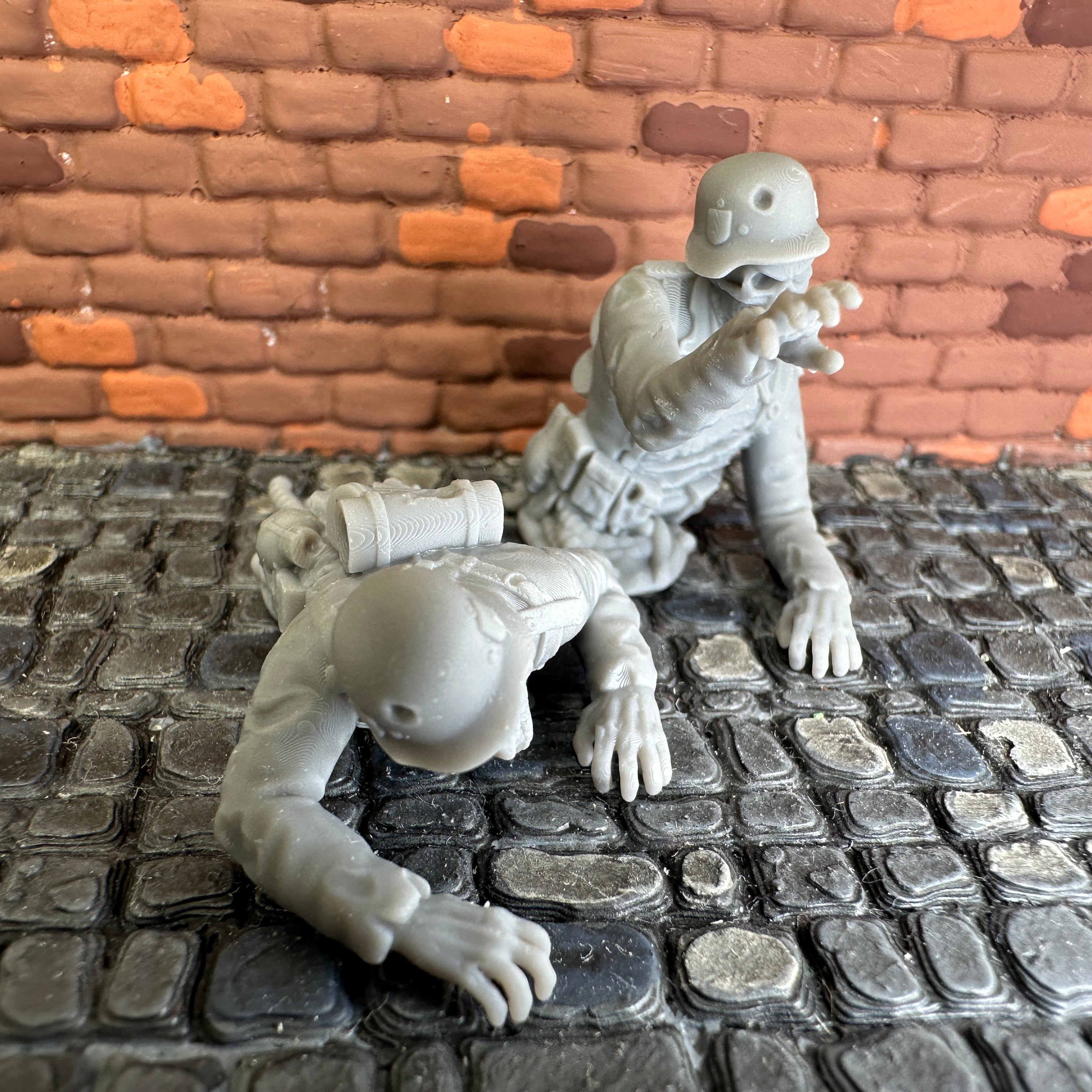 German Undead Zombie Crawling Set 1/32 Scale Toy Soldier Wargaming Figure