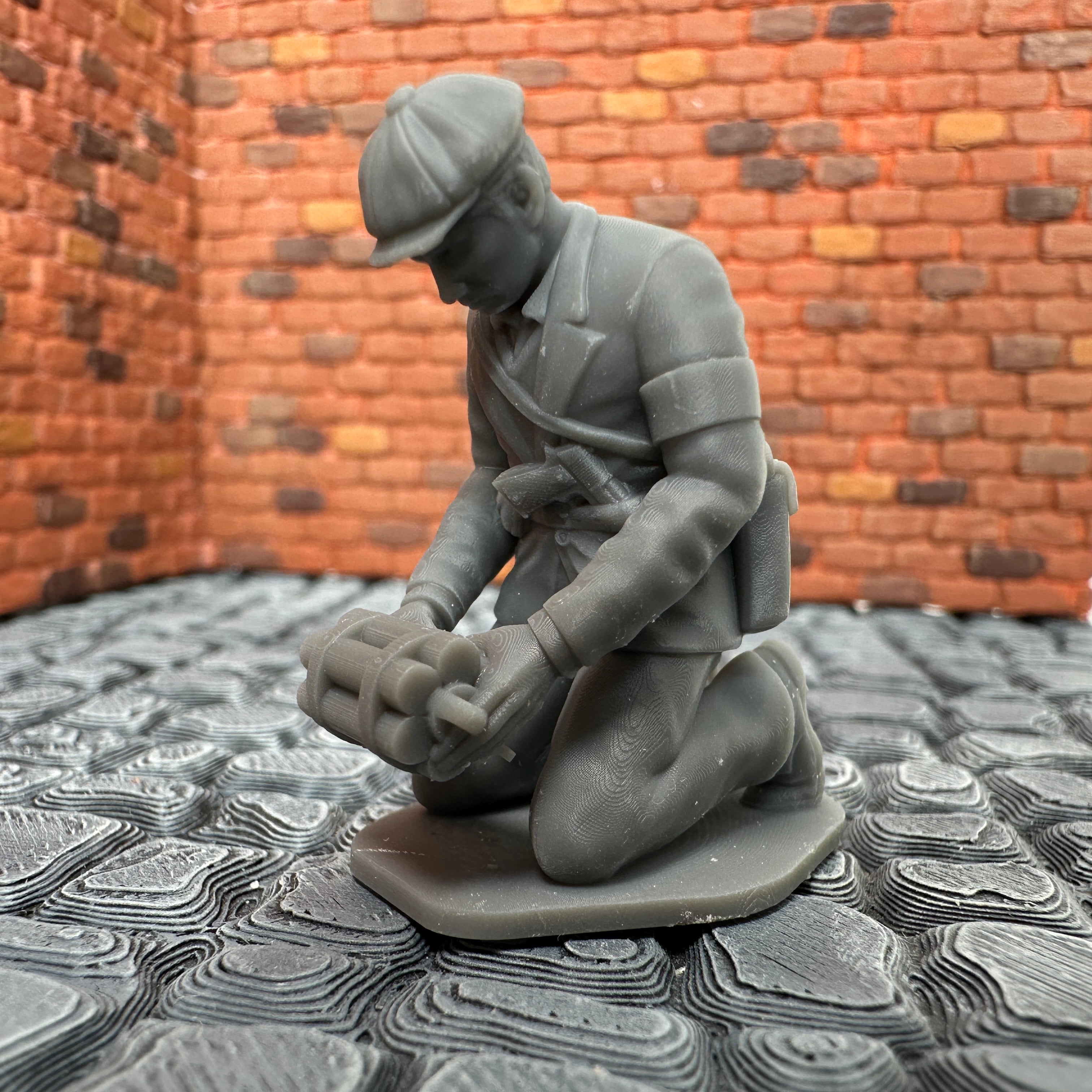 WW2 French Partisan with Dynamite Saboteur 1/32 Scale Toy Soldier Wargaming Figure