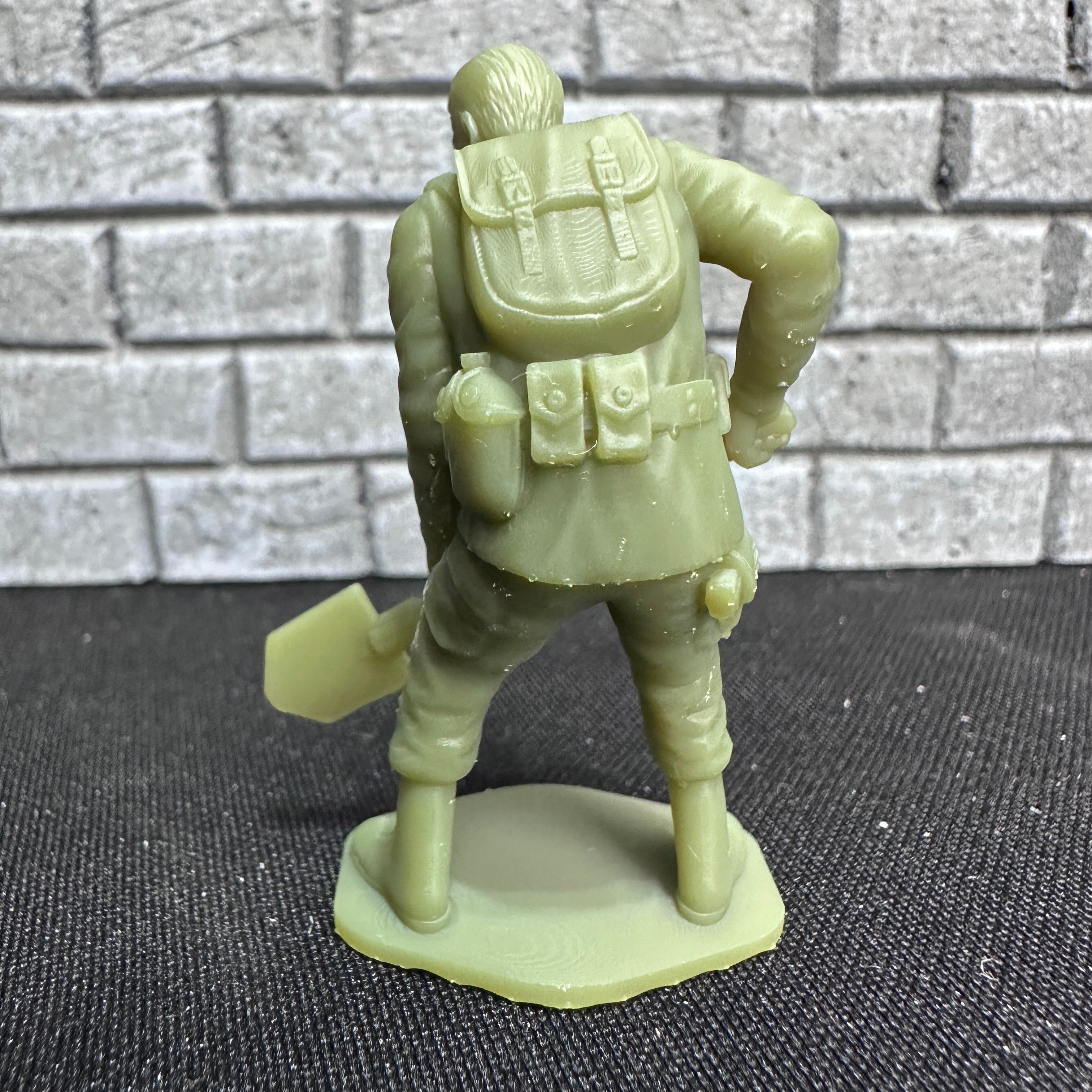 American Digging with E-Tool