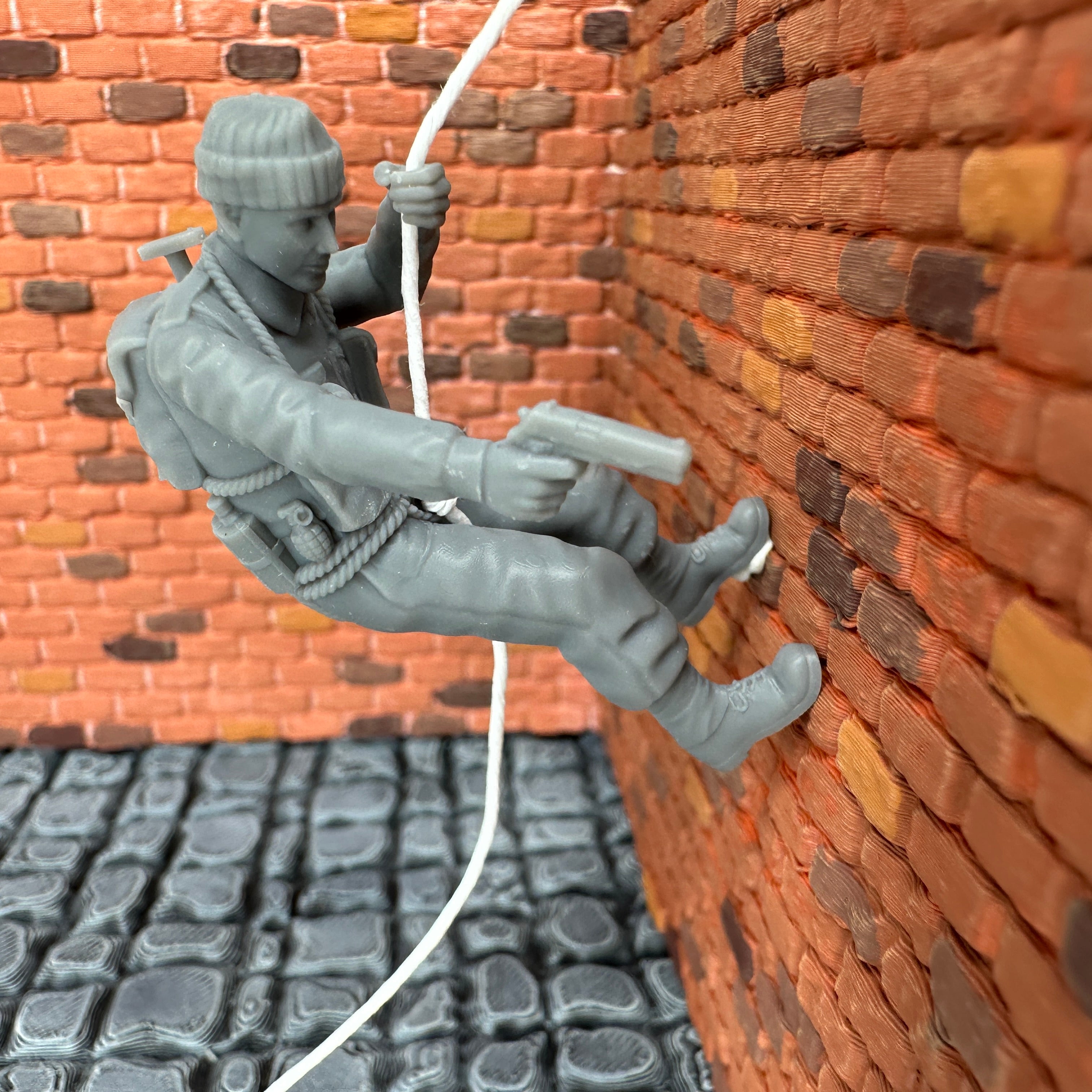 WW2 British Commando Raid Rappelling 1/32 Scale Toy Soldier Wargaming Figure