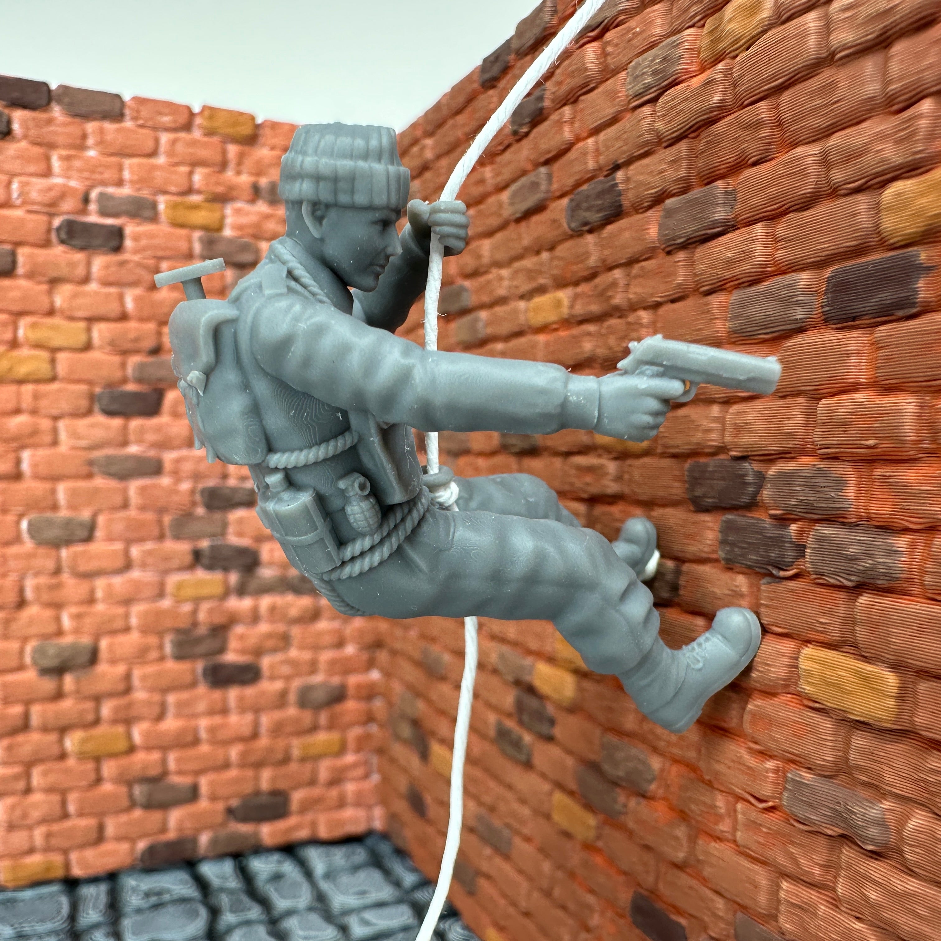 WW2 British Commando Raid Rappelling 1/32 Scale Toy Soldier Wargaming Figure