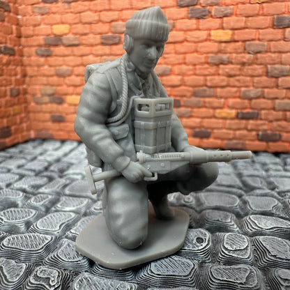WW2 British Commando Radio Man RTO 1/32 Scale Toy Soldier Wargaming Figure
