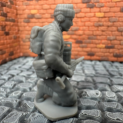 WW2 British Commando Radio Man RTO 1/32 Scale Toy Soldier Wargaming Figure