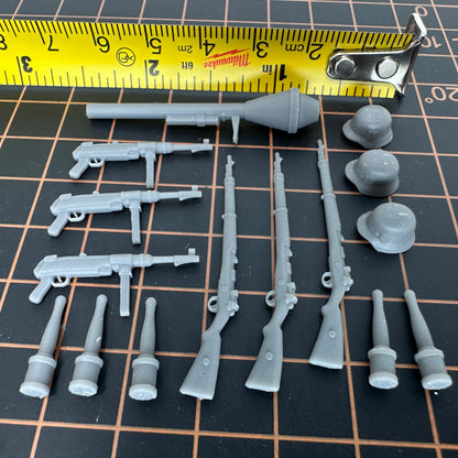 World War 2 Diorama Accessory 15 Piece Set