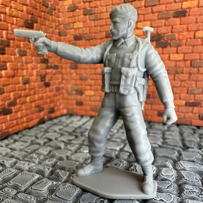 WW2 British Commando Officer Shooting Pistol 1/32 Scale Toy Soldier Wargaming Figure
