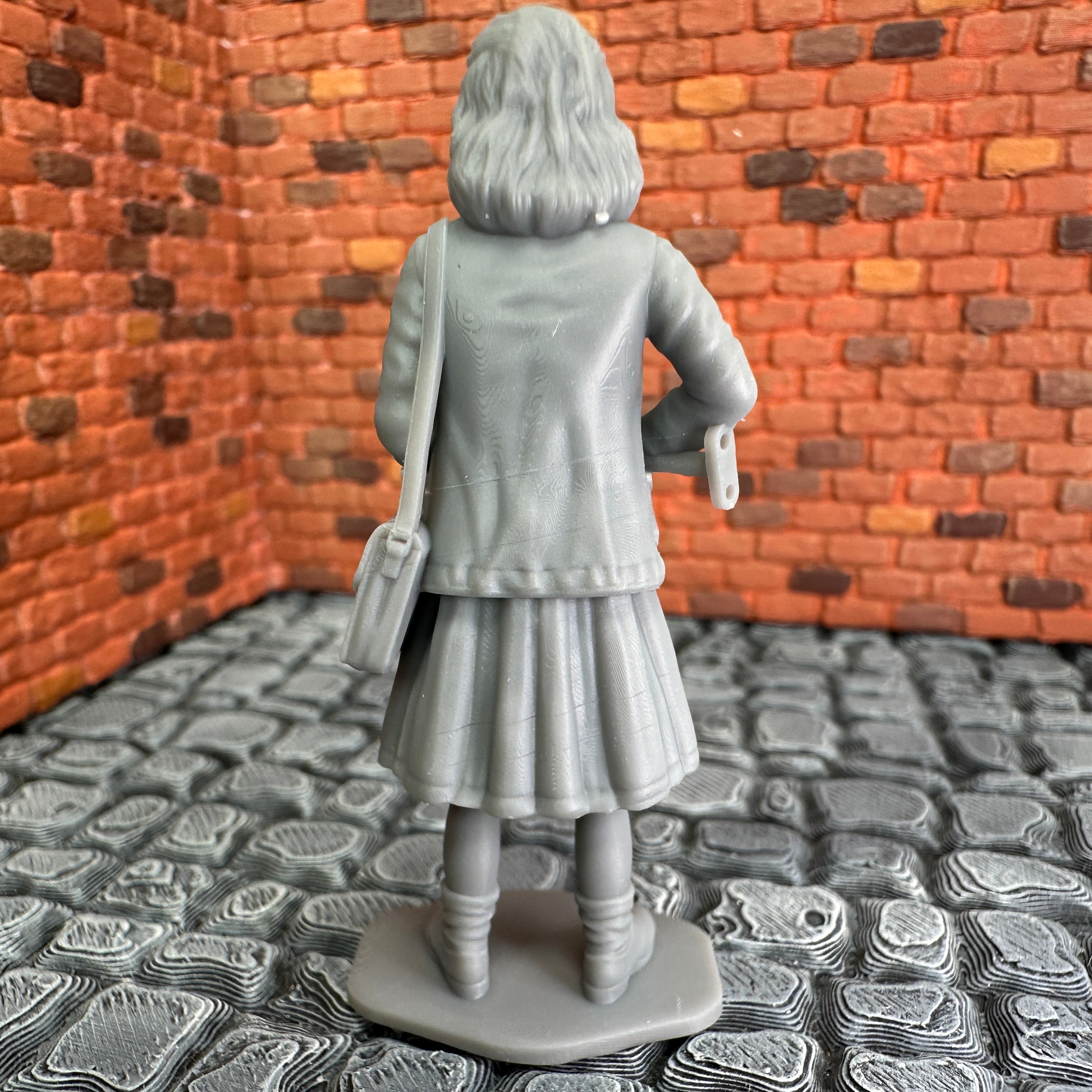 WW2 Female French Resistance Fighter 1/32 Scale Toy Soldier Wargaming Figure
