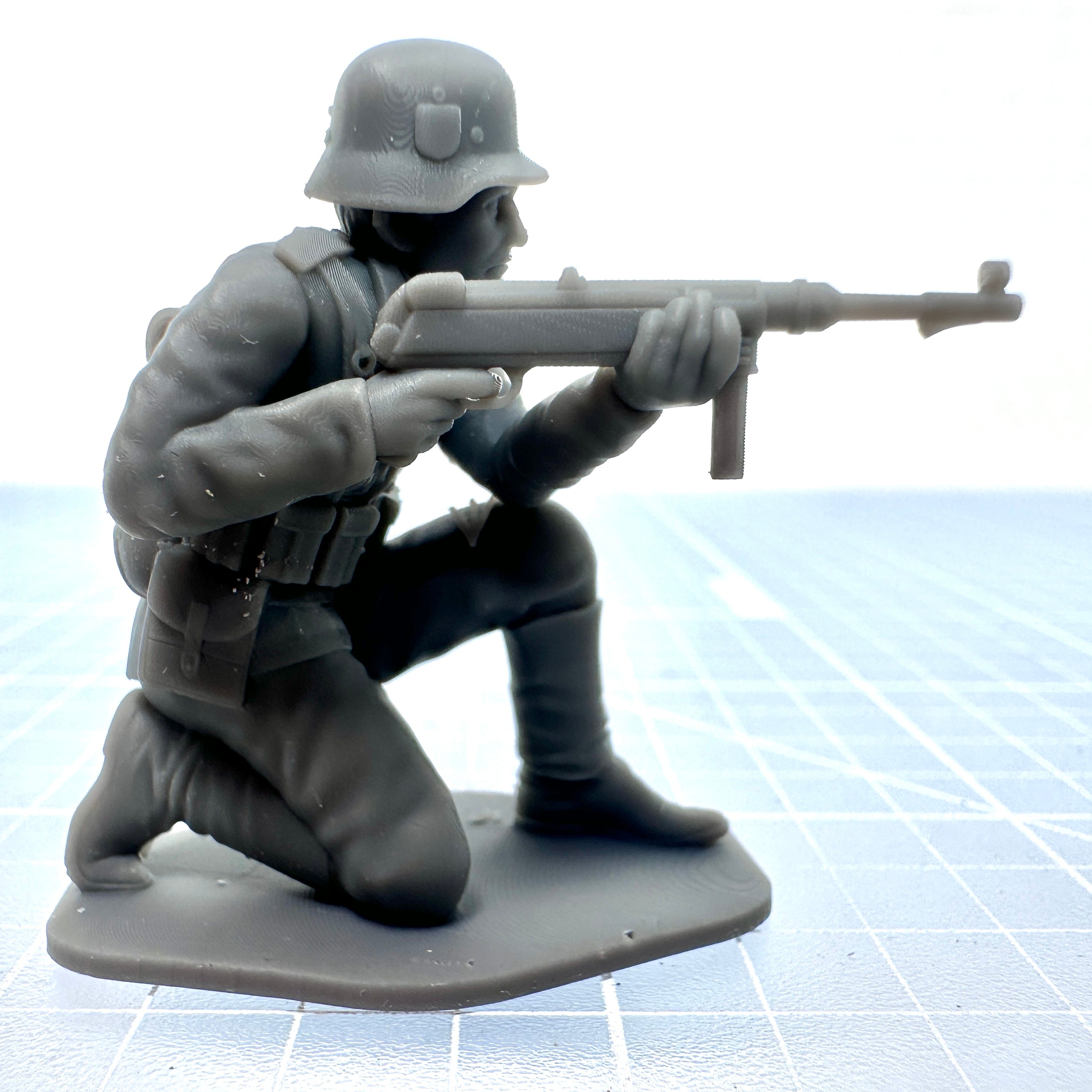 German Kneeling Shooting