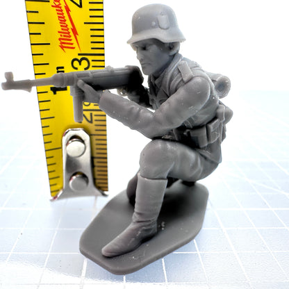 German Kneeling Shooting