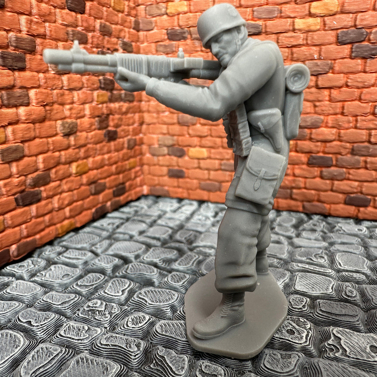 WW2 German Paratrooper Shooting FG42 Toy Soldier 1/32 Scale Wargaming Figure