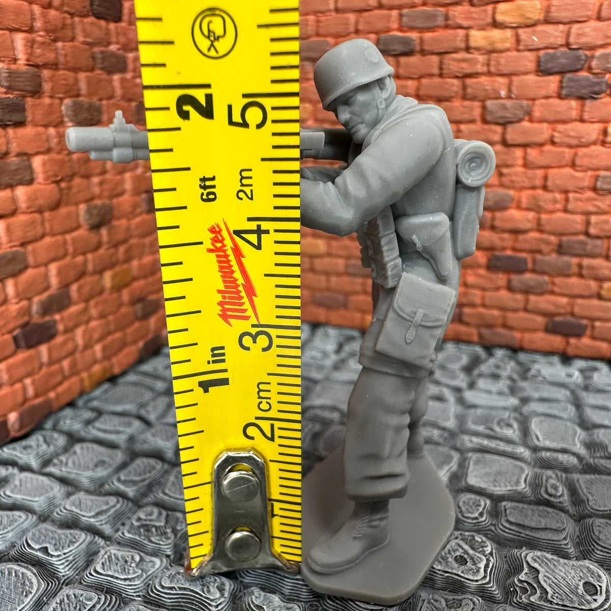 WW2 German Paratrooper Shooting FG42 Toy Soldier 1/32 Scale Wargaming Figure