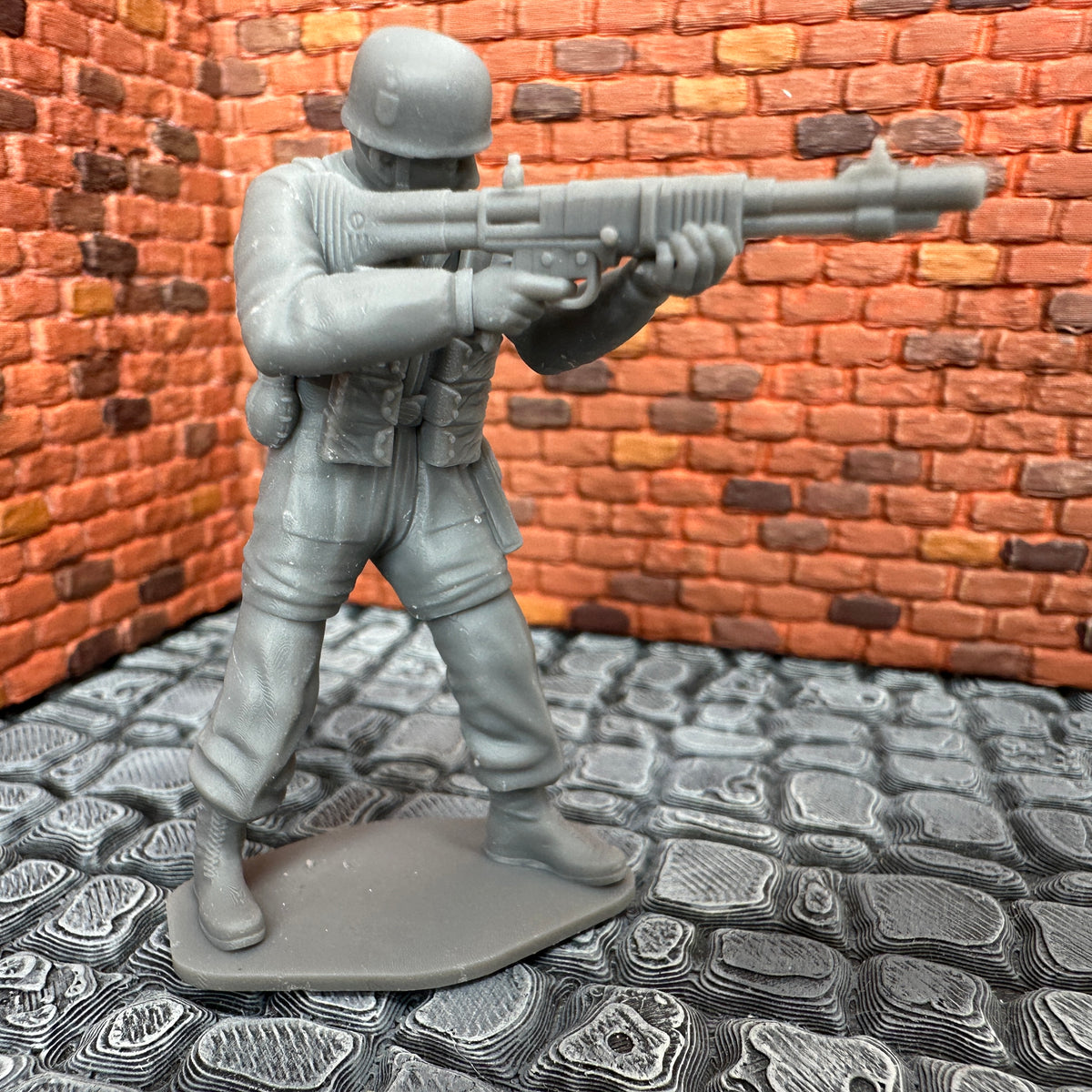 WW2 German Paratrooper Shooting FG42 Toy Soldier 1/32 Scale Wargaming Figure