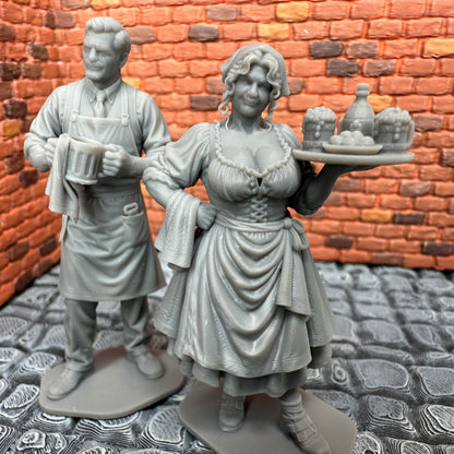 Bartender & Tavern Maid Set 1/32 Scale Toy Soldier Civilians Wargaming Figures