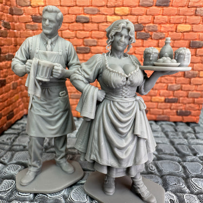 Bartender & Tavern Maid Set 1/32 Scale Toy Soldier Civilians Wargaming Figures