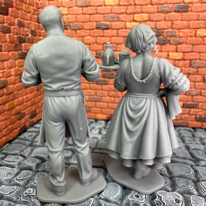 Bartender & Tavern Maid Set 1/32 Scale Toy Soldier Civilians Wargaming Figures