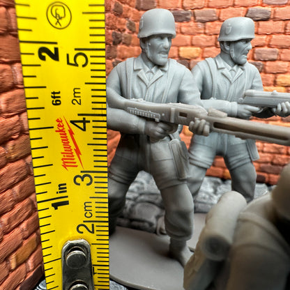 WW2 German Paratrooper Set 2 Toy Soldier 1/32 Scale Wargaming Figures