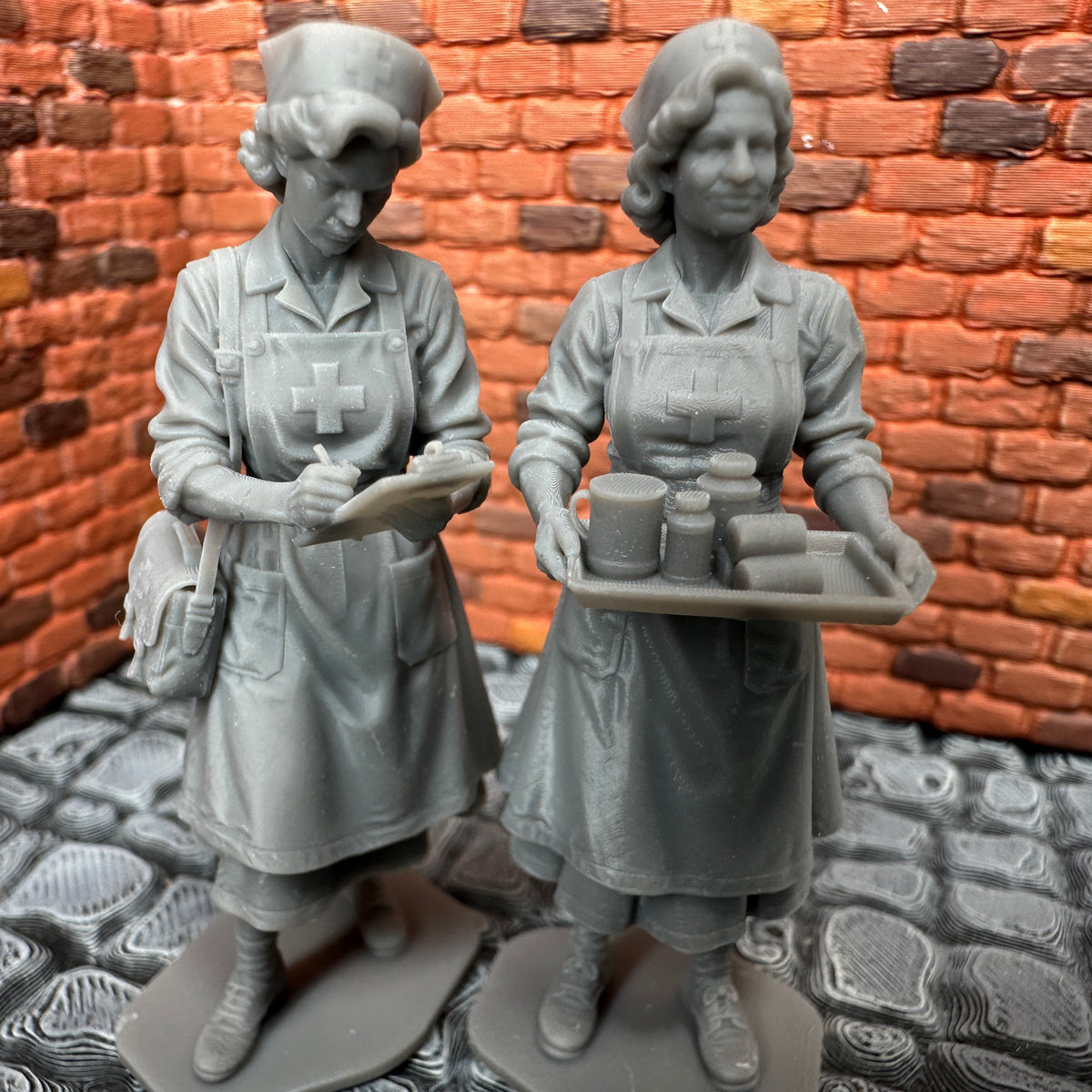 Medical Civilian Nurse Set 1/32 Scale Toy Soldier Wargaming Figures