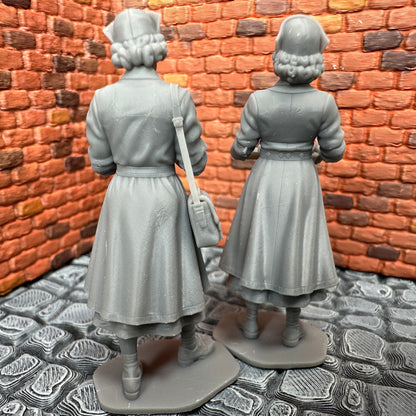 Medical Civilian Nurse Set 1/32 Scale Toy Soldier Wargaming Figures