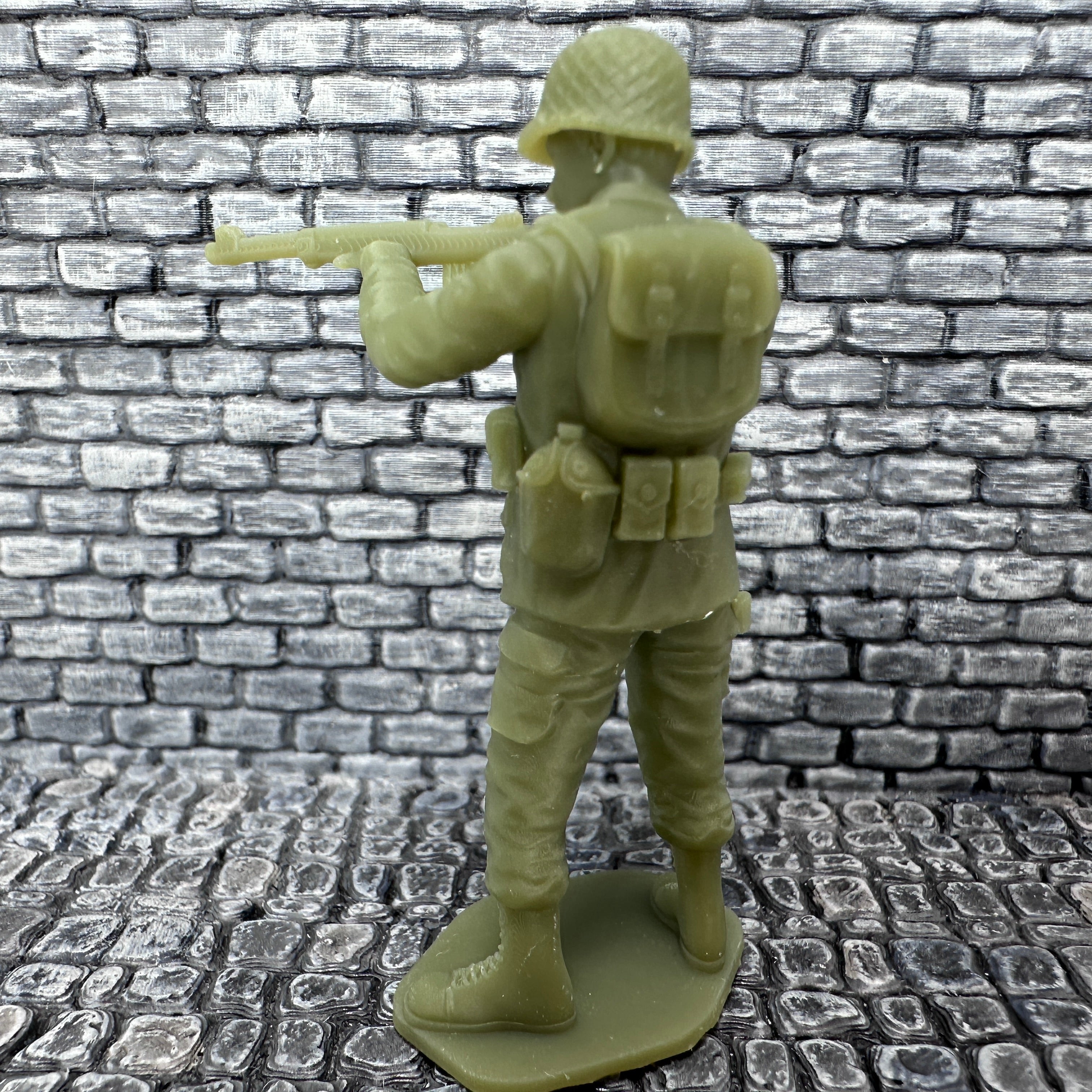 WW2 American Shooting Carbine Standing 1/32 Scale Toy Soldier Wargaming Figure
