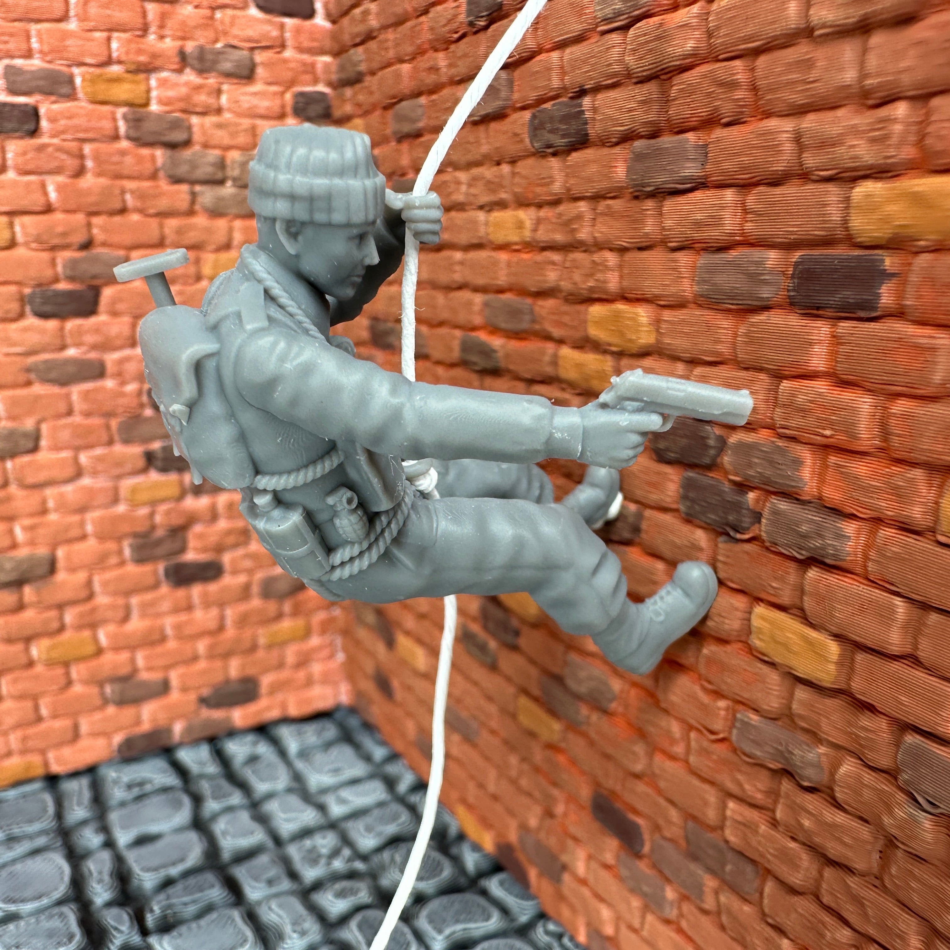 WW2 British Commando Raid Rappelling 1/32 Scale Toy Soldier Wargaming Figure