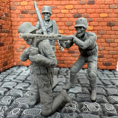 German Undead Zombie MG42 Crew 1/32 Scale Toy Soldier Wargaming Figure